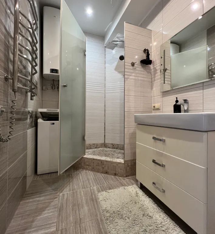 Квартира 1-комнатная квартира, пляж 10 минут, рядом Парк Победы — Севастополь