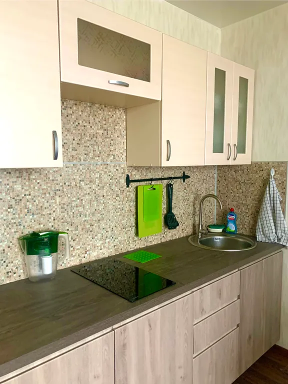 Студия в доме у метро