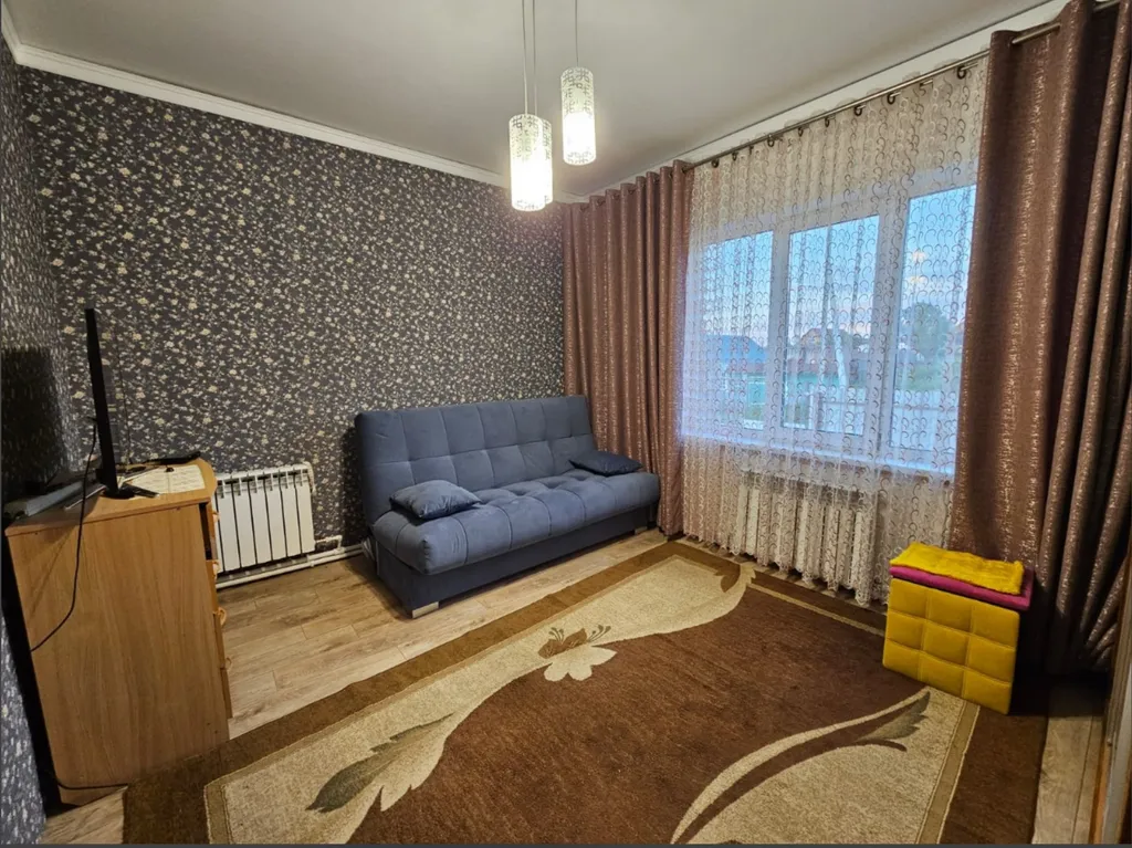 Дом с видом на горы и лес