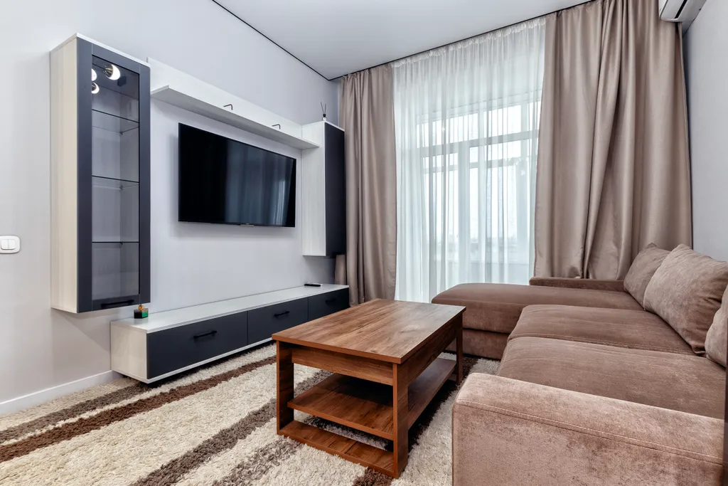 2-комнатная на набережной с видом на реку