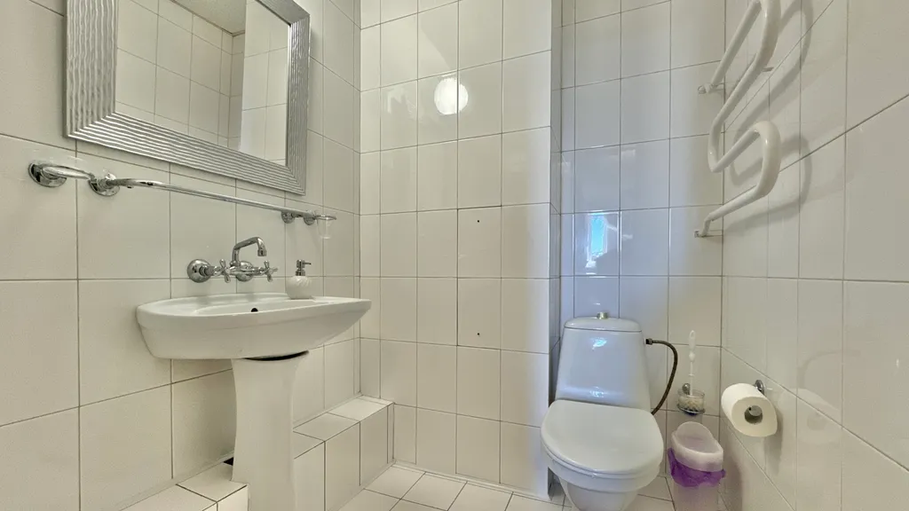 Дом у моря с личным парком, бассейном и сауной