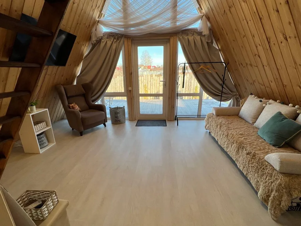 Уютный домик в черте города