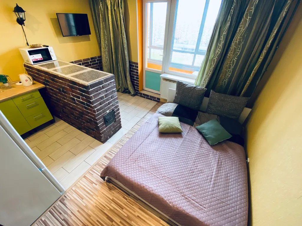 Квартира прямо у метро