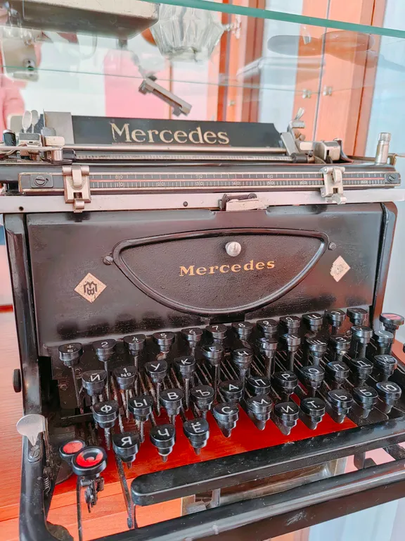 Квартира Комната Густава. Бесконтактный заезд, хранение багажа До Невского 100м — Санкт-Петербург