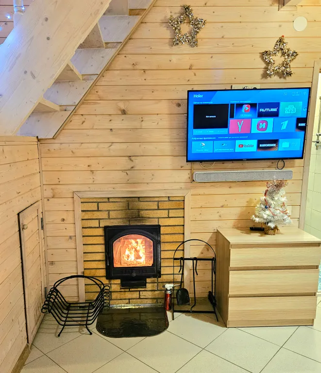 Коттедж Коттедж с баней на дровах и горячем уличным чаном — Снегиревка