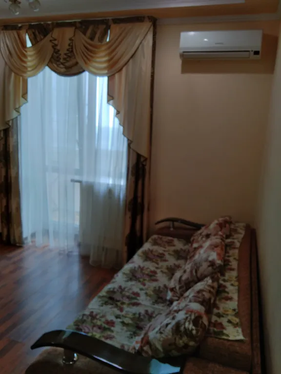 Уютная квартира в центре поселка