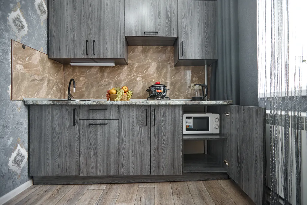 Студия с кованным балконом в историческом центре