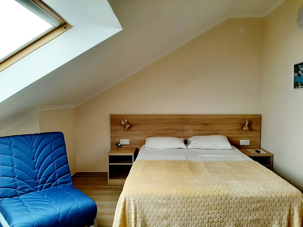 Квартира Уютная комната на мансарде — аренда посуточно в Геленджик