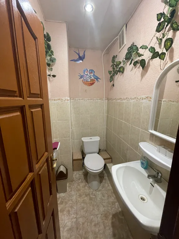 Уётная трехкомнатная квартира с лоджией , 4 минуты до моря