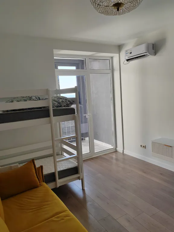 Студия с видом на море