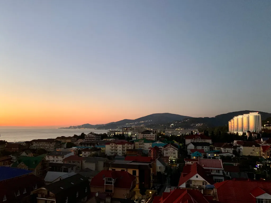 Панорамная студия на берегу моря