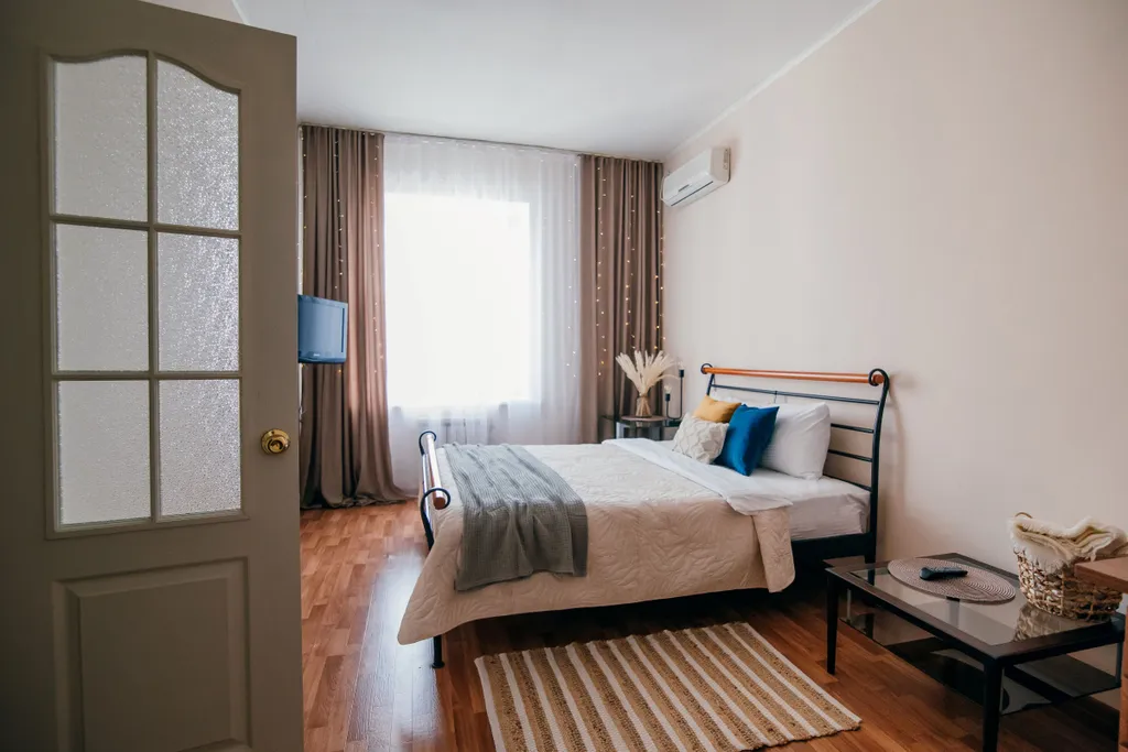 Большая квартира с двумя спальнями, в центре Хабаровска