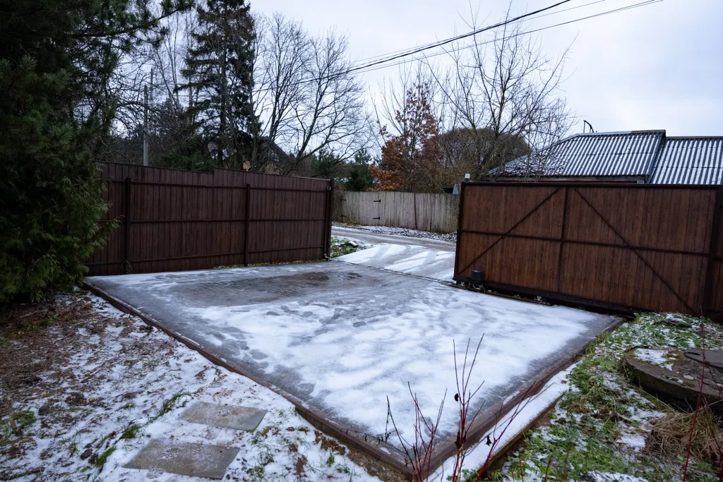 Дом с камином