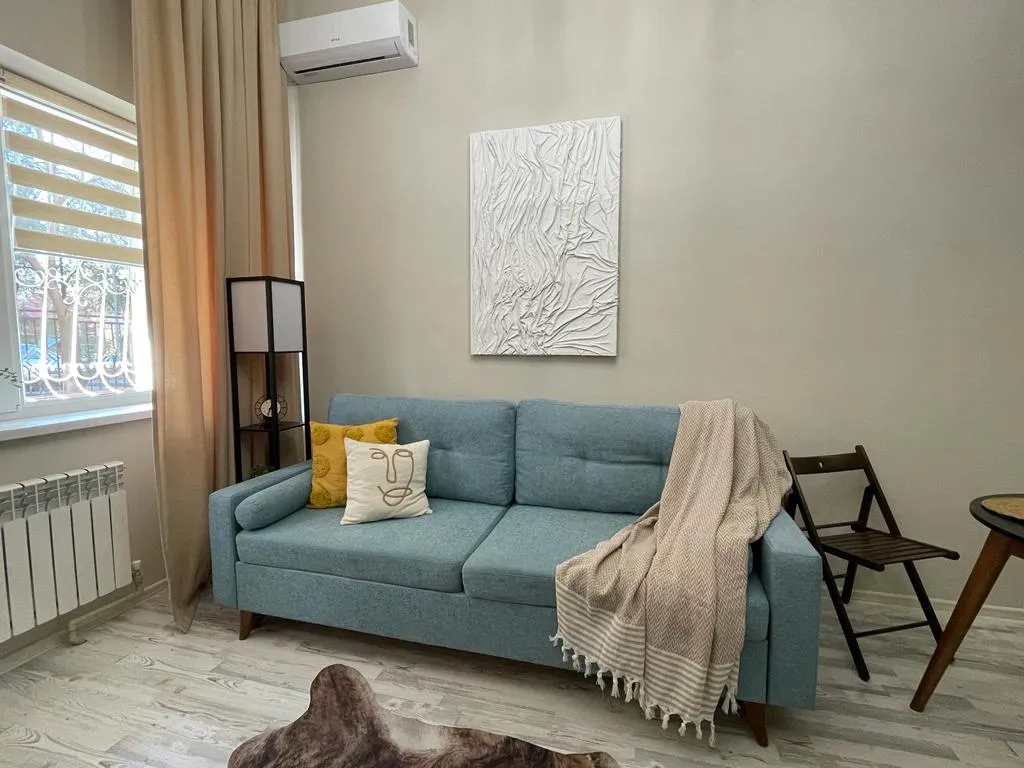 Квартира Студия в стиле Loft в двух уровнях в центре города — Алматы