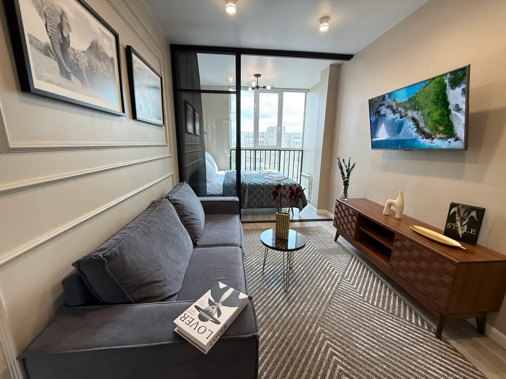 Дизайнерская квартира на Богданке