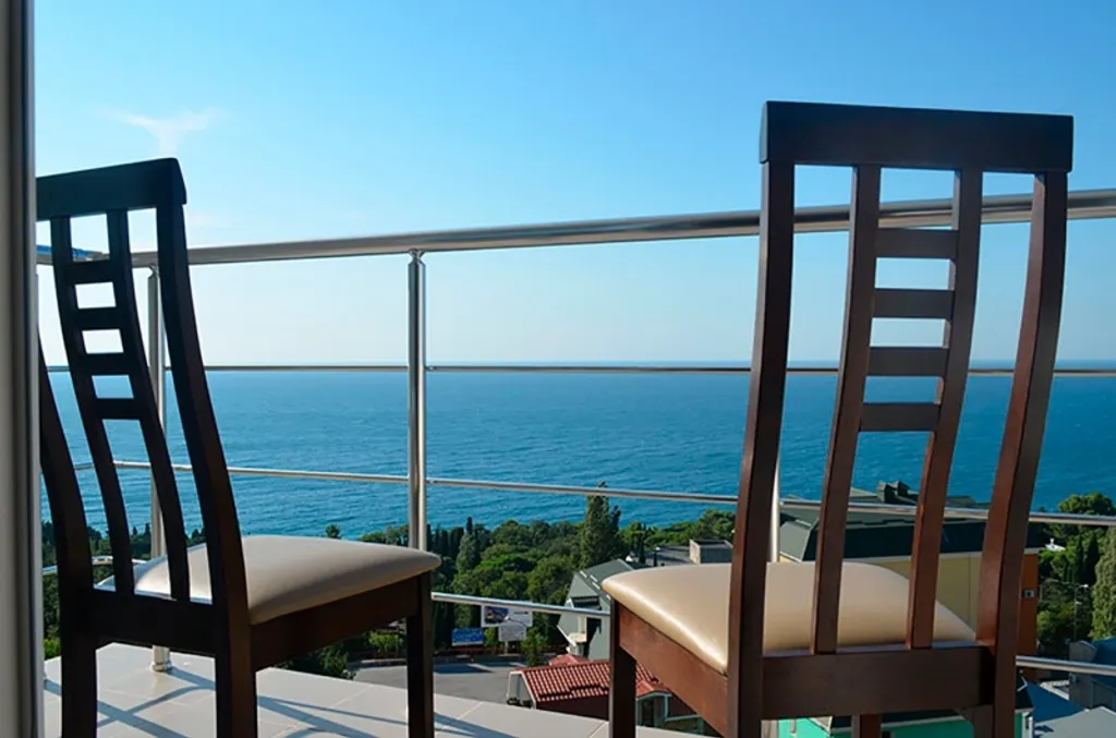 Красивая квартира-студия с прекрасным видом на море в Мисхоре