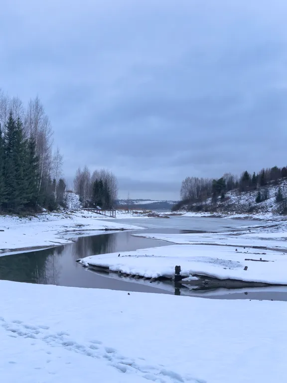 Дом с баней на берегу залива реки Чусовая База Отдыха
