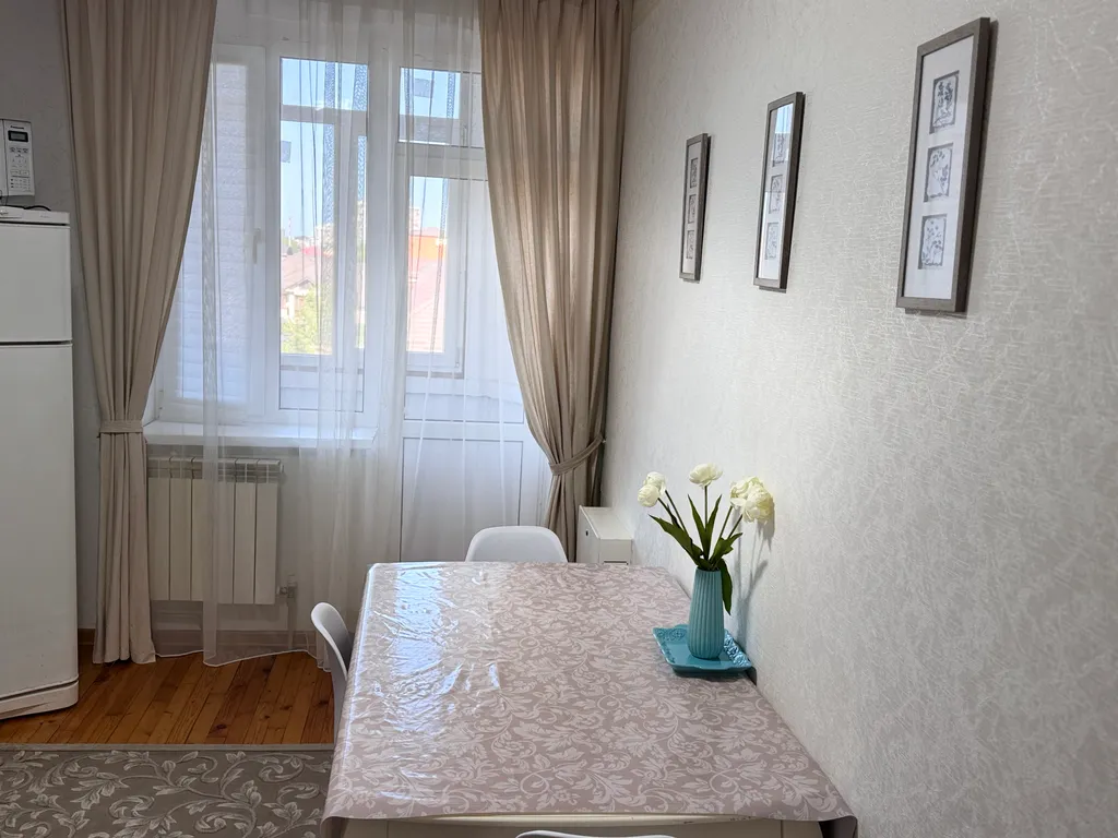 Квартира Просторная, светлая квартира в центре Махачкалы — Махачкала