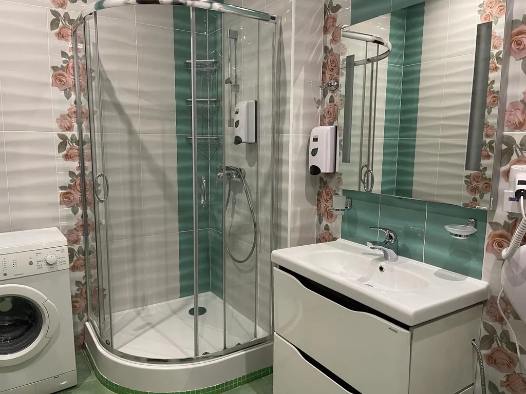 Апартаменты на набережной Делюкс Премьер с балконом