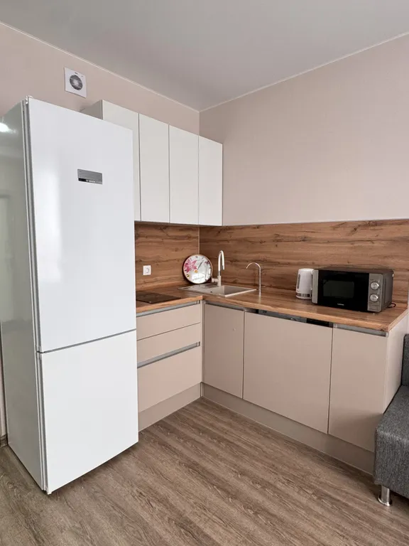 Квартира Современная студия в Новокомарово — Тюмень