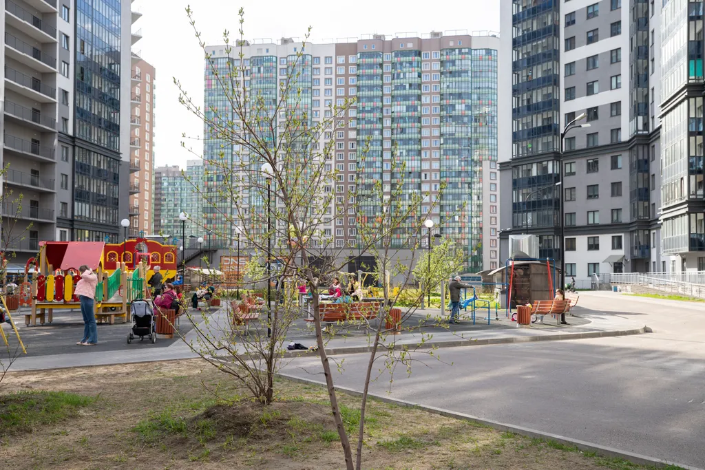 Евродвушка с большой лоджией