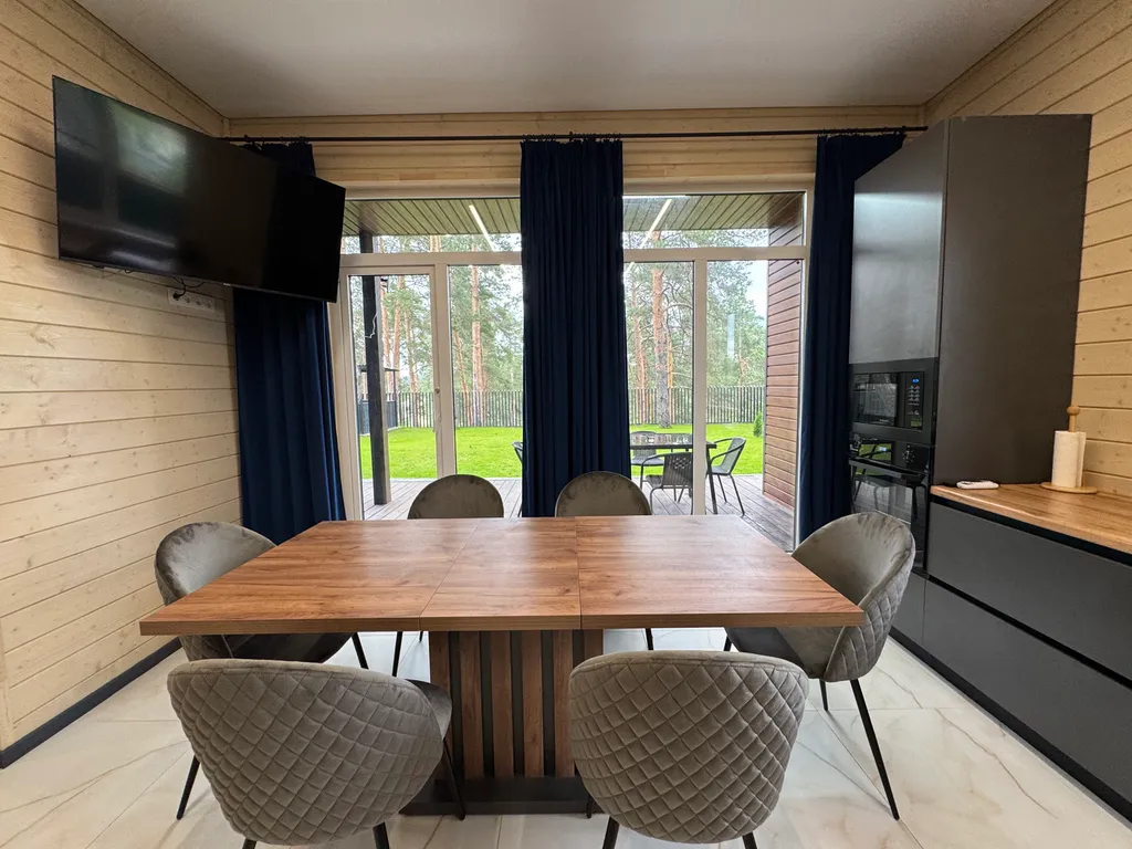 Барнхаус NaHolme с видом на горы и реку