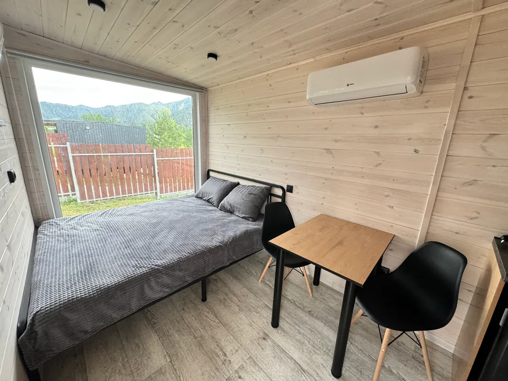 Уютный домик с видом на горы