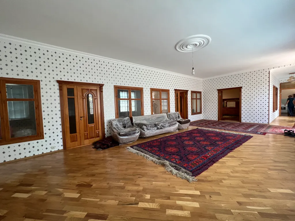 Дом в живописных горах