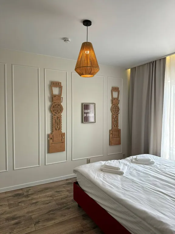 Гостевой номер с видом на озеро и Иверский монастырь