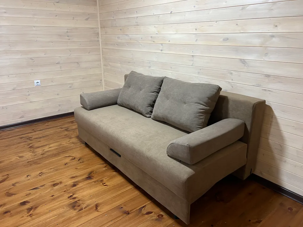 Коттедж с тёплым бассейном