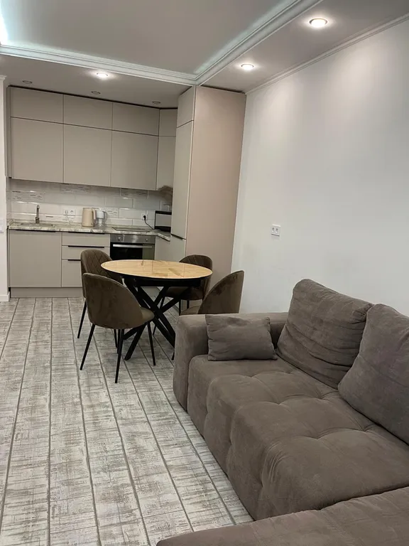 Уютная евродвушка с панорамным балконом