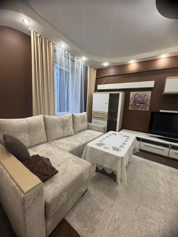 Большая 3-комнатная в центре Барнаула