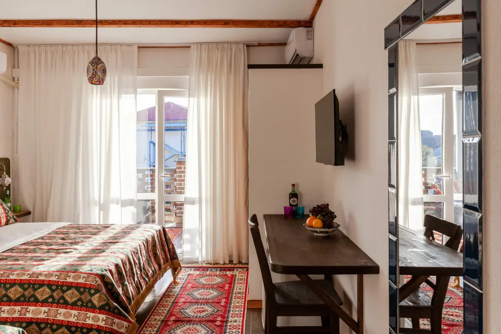 Фес, номер для пар, которые радуются каждому совместному мгновению.