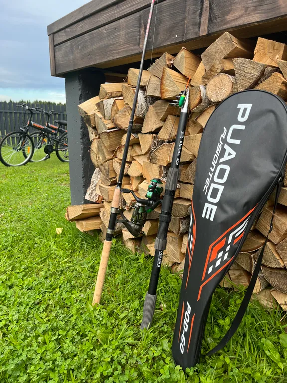 А-фрейм на берегу реки Нерль с банным чаном