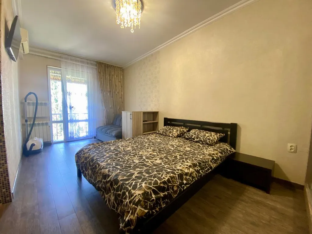 Квартира рядом с набережной — аренда посуточно в Ялта