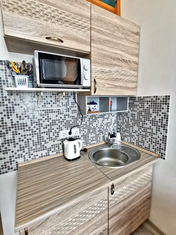 Уютная студия с видом на Золотой мост