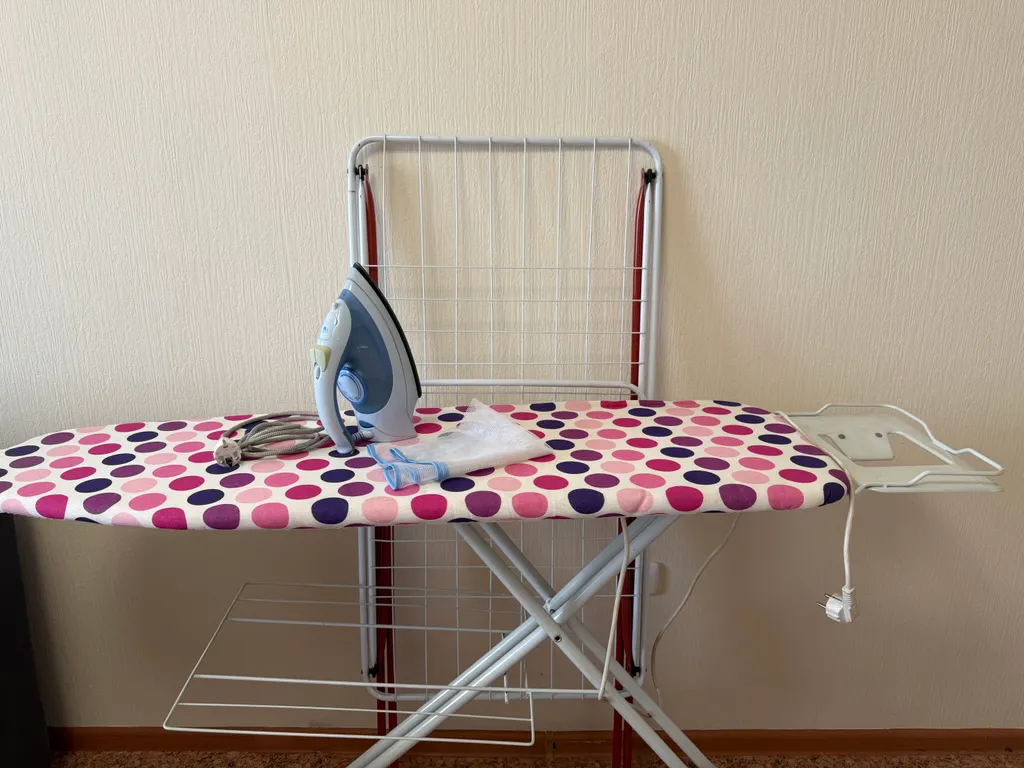 "В Гости!" на Запорожской 57 (2к квартира рядом с БЦ "Сити")