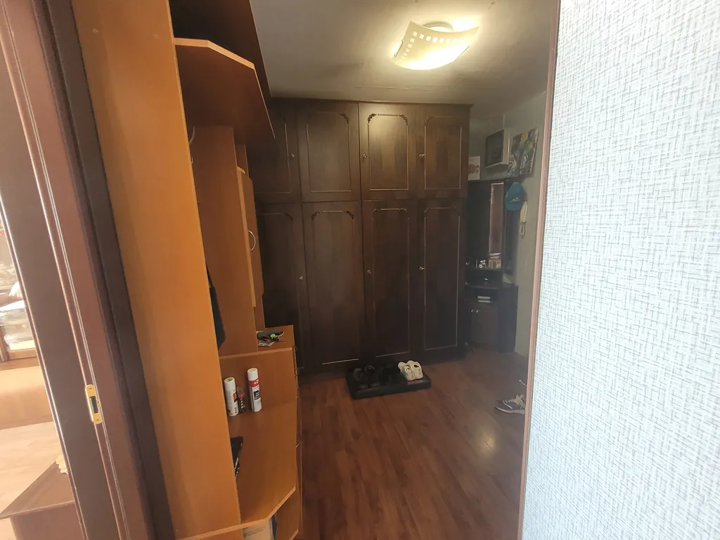 Квартира в Горелово рядом с промзоной Волхонское и танковыми озерами