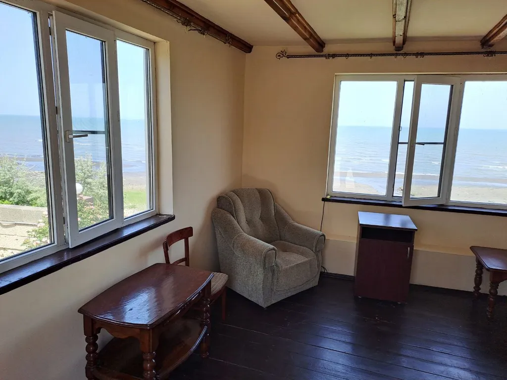 Дача у моря черные пески