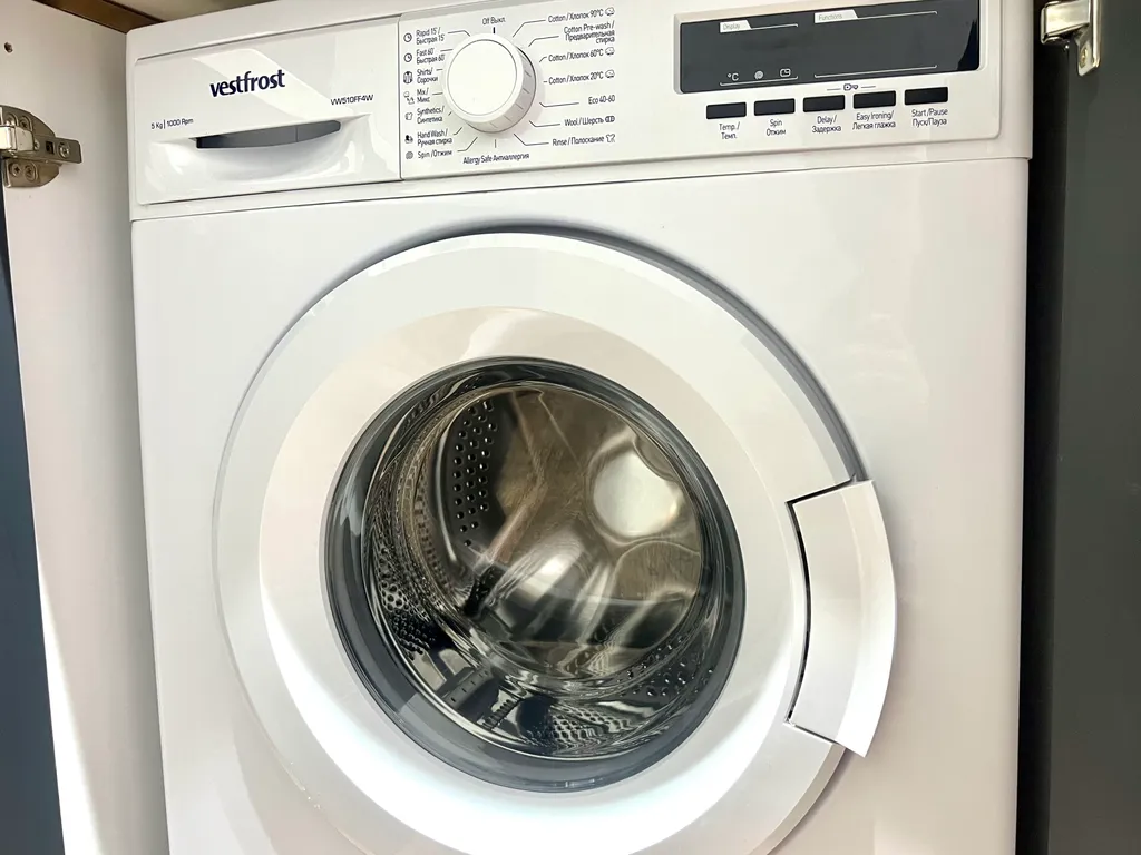 Двухкомнатный апартамент с восхитительным видом на парк и море