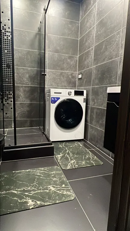 Однокомнатная квартира-студия с дизайнерским ремонтом