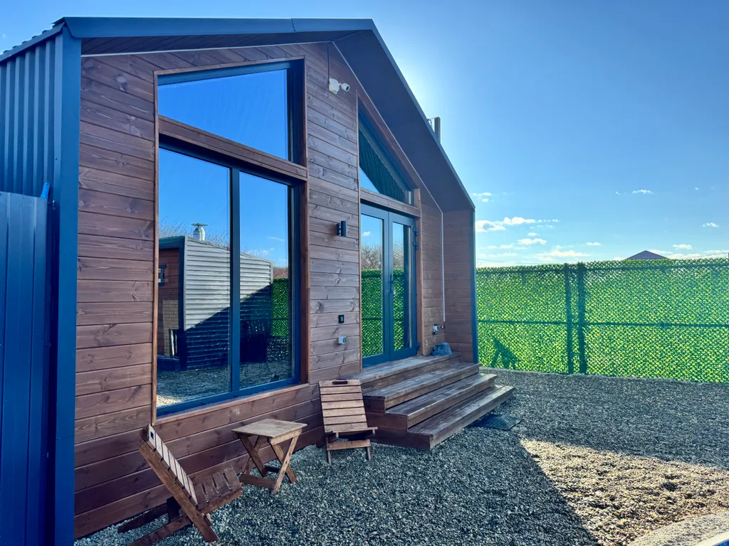 Уютная Хижина с теплым бассейном