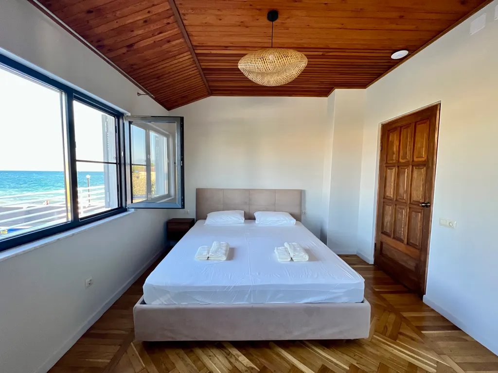 Вилла у моря