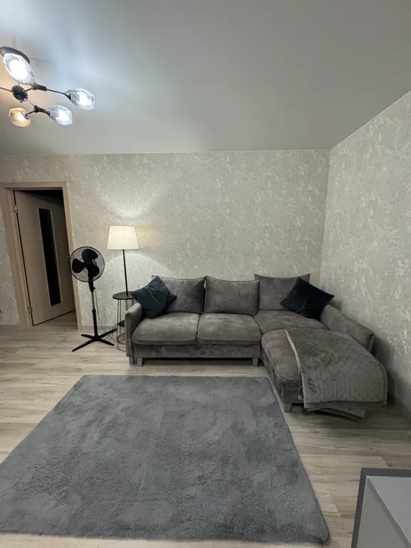 Уютная квартира рядом с вокзалами — аренда посуточно в Псков