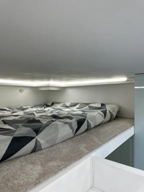 Апартамент с бассейном на крыше в центре Сочи