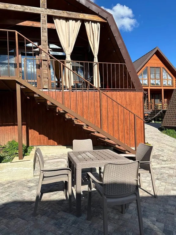 Коттедж Коттедж Шале с 1 спальней, кухня-гостиная с диваном и ванной комнатой — Мезмай