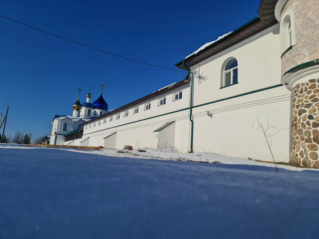 Дом на берегу озера Селигер D12