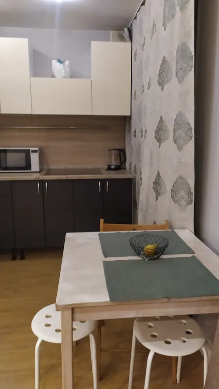 Студия возле Театра оперы и балета