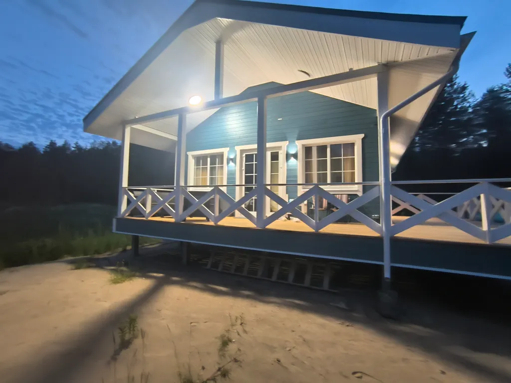 Коттедж Новый гостевой дом семь сосен на опушке леса — Плодовое