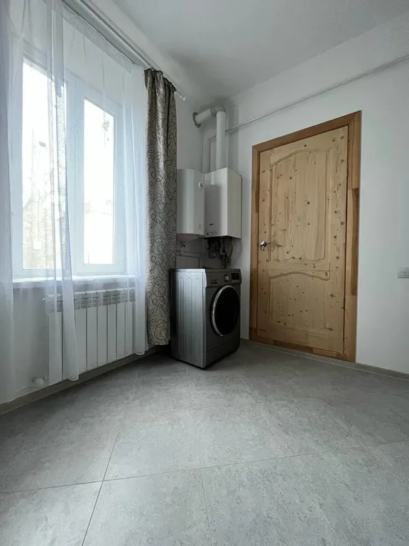 Уютная квартира неподалёку от жд вокзала (3 минуты), аэропорта (11 минут)